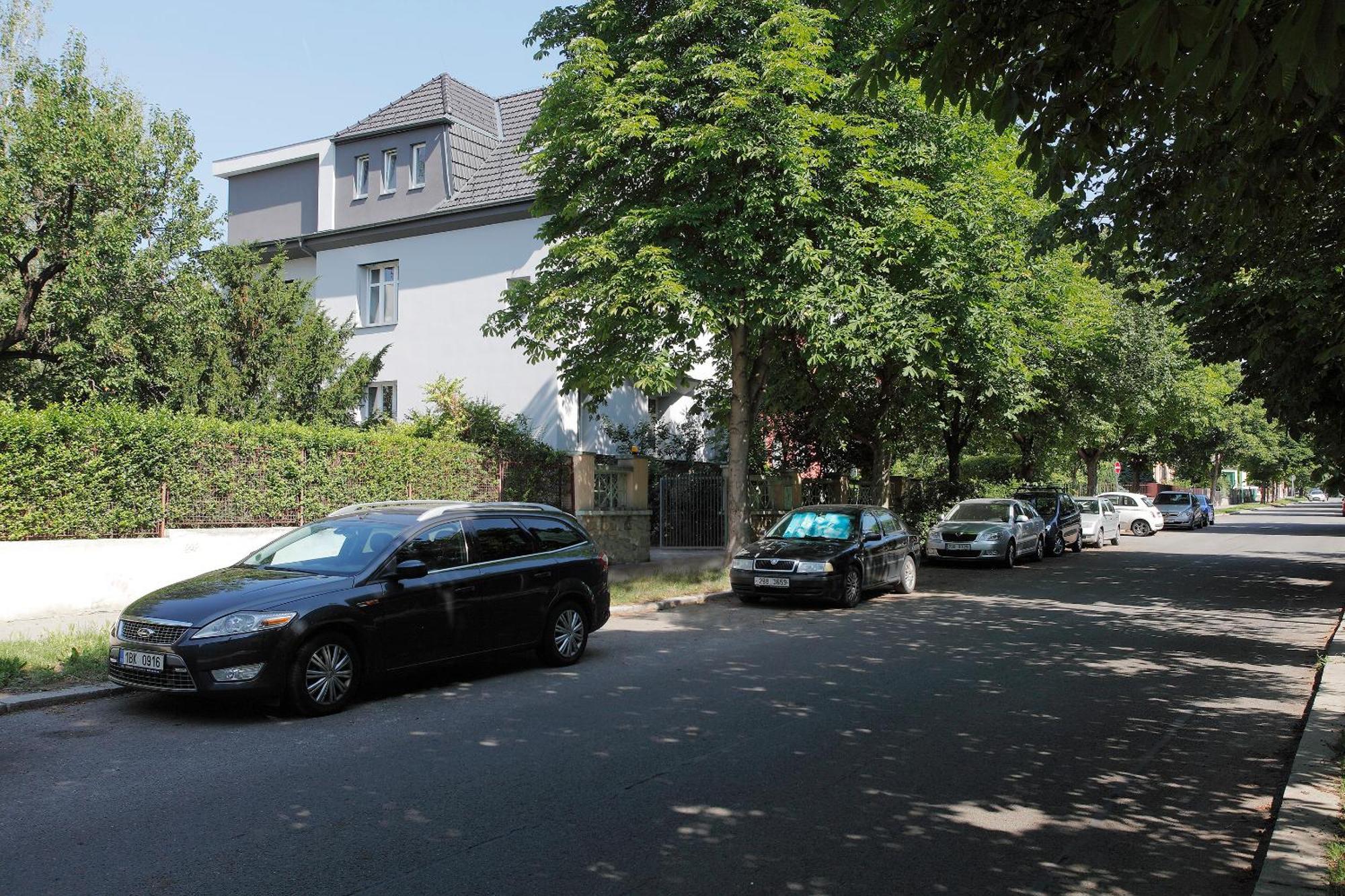 Villa Z - Apartment With Private Parking Brno Exterior foto